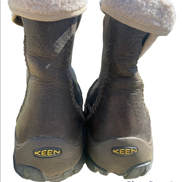 Keen Ankle Boots with Sherpa - Picture 11 of 11